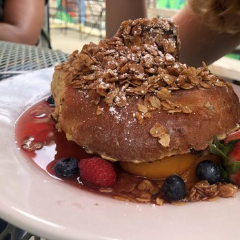M henry - Cinnamon roll French toast - Breakfast & Brunch Near Me - Chicago, Illinois M henry - Cinnamon roll French toast - Breakfast & Brunch Near Me - Chicago, Illinois