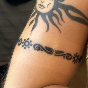 Confessions of the Hand Tattoo - Different sized lines/ shapes - Tattoo Near Me - St.Cloud, Florida Confessions of the Hand Tattoo - Different sized lines/ shapes - Tattoo Near Me - St.Cloud, Florida