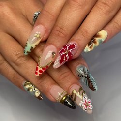 Lavue Nail Lounge