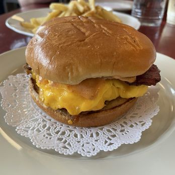 Dear Donna - Breakfast sandwich - Breakfast & Brunch Near Me - Kansas City, Missouri Dear Donna - Breakfast sandwich - Breakfast & Brunch Near Me - Kansas City, Missouri