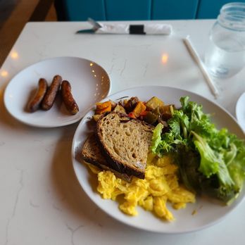 Country MKT Diner - Scrambled eggs with home fries, salad, multigrain toast and $6 side of sausages - Diners Near Me - Closter, New Jersey