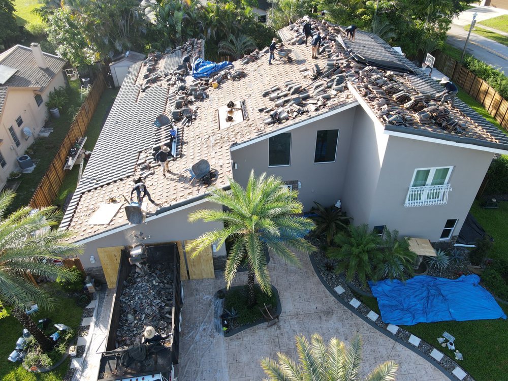 Slide of Elite Tech Roofing