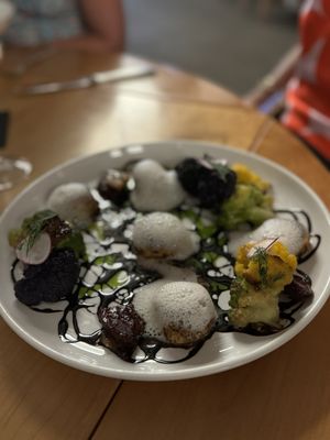 Restaurant Iron by null