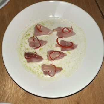 Etra - YELLOWTAIL CRUDO - Italian Near Me - Los Angeles, California Etra - YELLOWTAIL CRUDO - Italian Near Me - Los Angeles, California