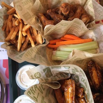 Wingstop - Chicken Wings Near Me - Honolulu, Hawaii