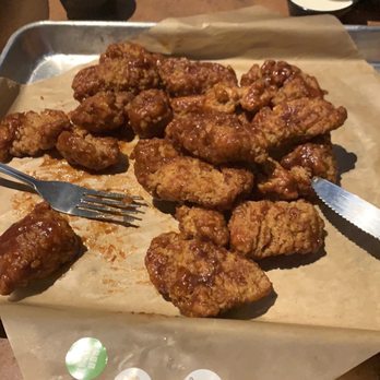 Buffalo Wild Wings - American Near Me - Indianapolis, Indiana