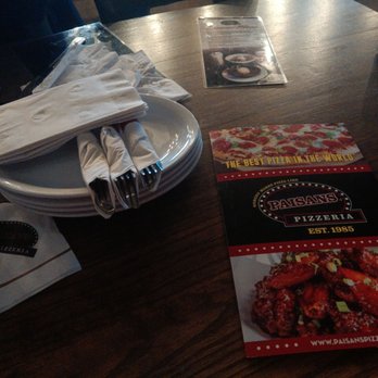 Paisans Pizzeria - Table with menus - Pizza Near Me - Lisle, Illinois