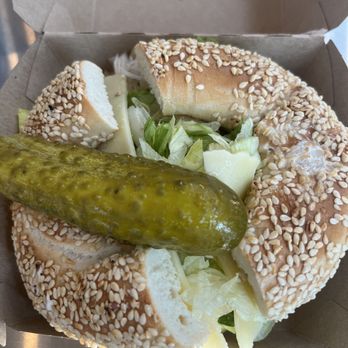 Kettlemans Bagel - Turkey bagel sandwich - Bagels Near Me - Montreal, Quebec