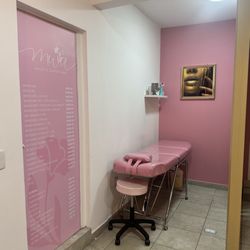 MWA nails & Coffe bar  - Área de pestañas