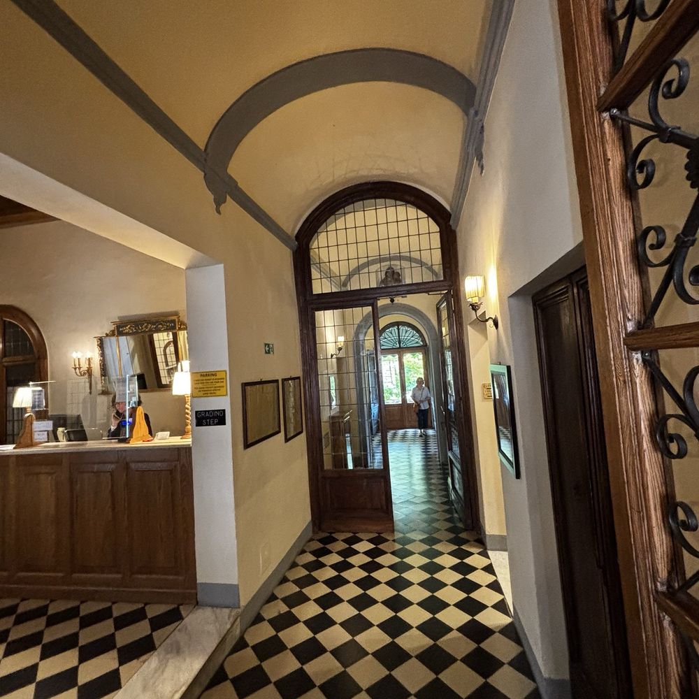 Palazzo Ravizza - Hotels Near Me - Siena, SI