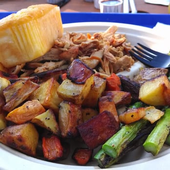 Wildwood Barbeque - Pulled Chicken, an array of outstanding sauces, fresh grilled Asparagus, and pretty pedestrian but satisfying roast vegetables. - Barbeque Near Me - Hadley, Massachusetts Wildwood Barbeque - Pulled Chicken, an array of outstanding sauces, fresh grilled Asparagus, and pretty pedestrian but satisfying roast vegetables. - Barbeque Near Me - Hadley, Massachusetts