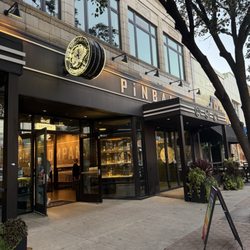 Pins Mechanical - Exterior