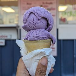 Lil & John's Sweetreat - Ube!