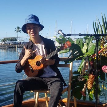 Vida Mia - Meet Kapono Wong, gifted musician and bon vivant. - Boat Charters Near Me - Honolulu, Hawaii Vida Mia - Meet Kapono Wong, gifted musician and bon vivant. - Boat Charters Near Me - Honolulu, Hawaii