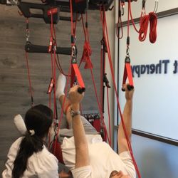 Avant Therapy - Always one - on - one therapy treatments; helping you for a speedy recovery.