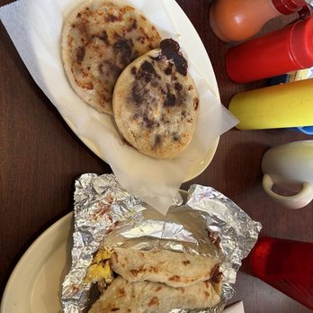 Tienda Centro America - My order 2 pupusa's and one Baleda  which was awesome - Salvadoran Near Me - San Antonio, Texas