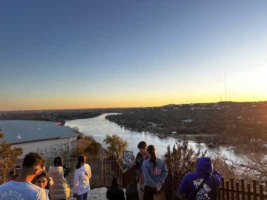 Mount Bonnell by null