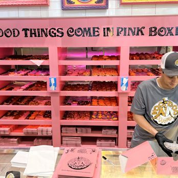 Voodoo Doughnut - Pink Boxes. YUM! - Bakeries Near Me - Orlando, Florida Voodoo Doughnut - Pink Boxes. YUM! - Bakeries Near Me - Orlando, Florida