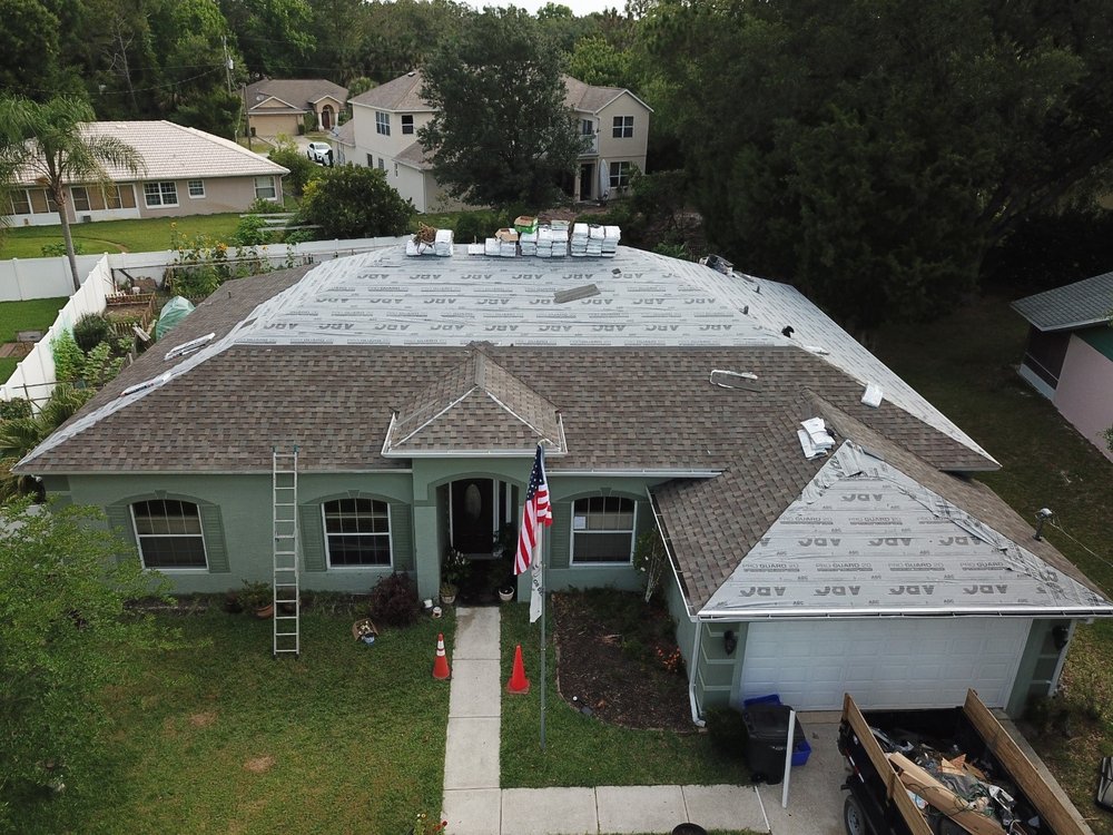 Slide of Pyramid Roofing FLA
