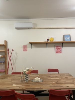 MOLA CAFE/MARKET by null