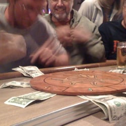 Giguere's Backwoods Bar - Hollerin'