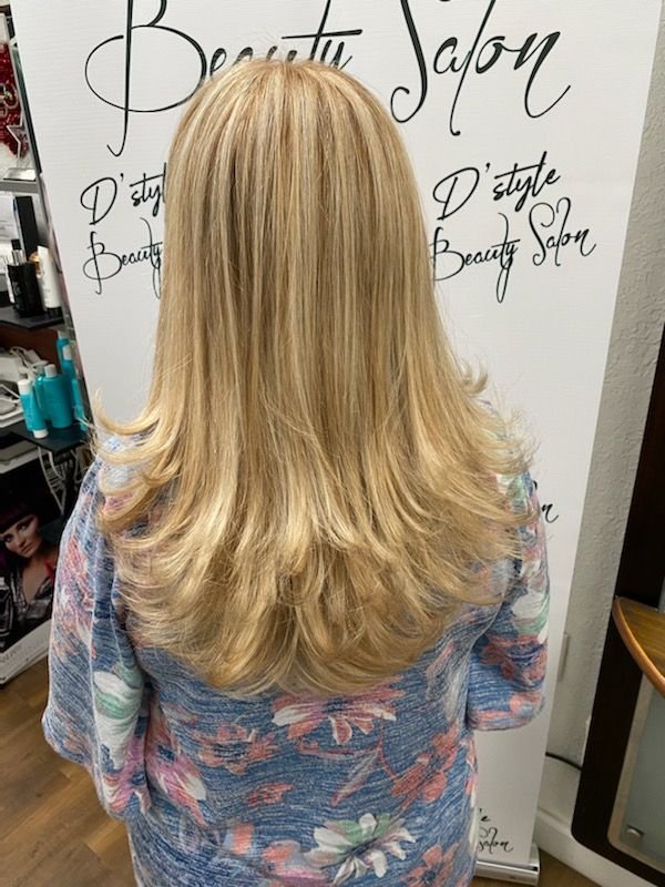 D'style Beauty Salon Logo