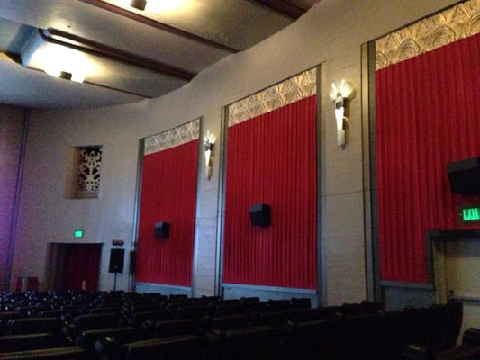 Kiggins Theatre by null