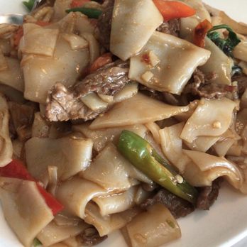 Sakoonthai - Drunken Noodle - Thai Near Me - Clifton, Virginia Sakoonthai - Drunken Noodle - Thai Near Me - Clifton, Virginia