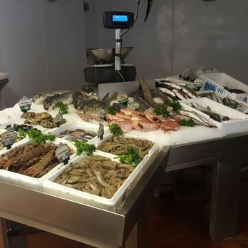 Golborne Fishery - Seafood Markets Near Me - London, XGL