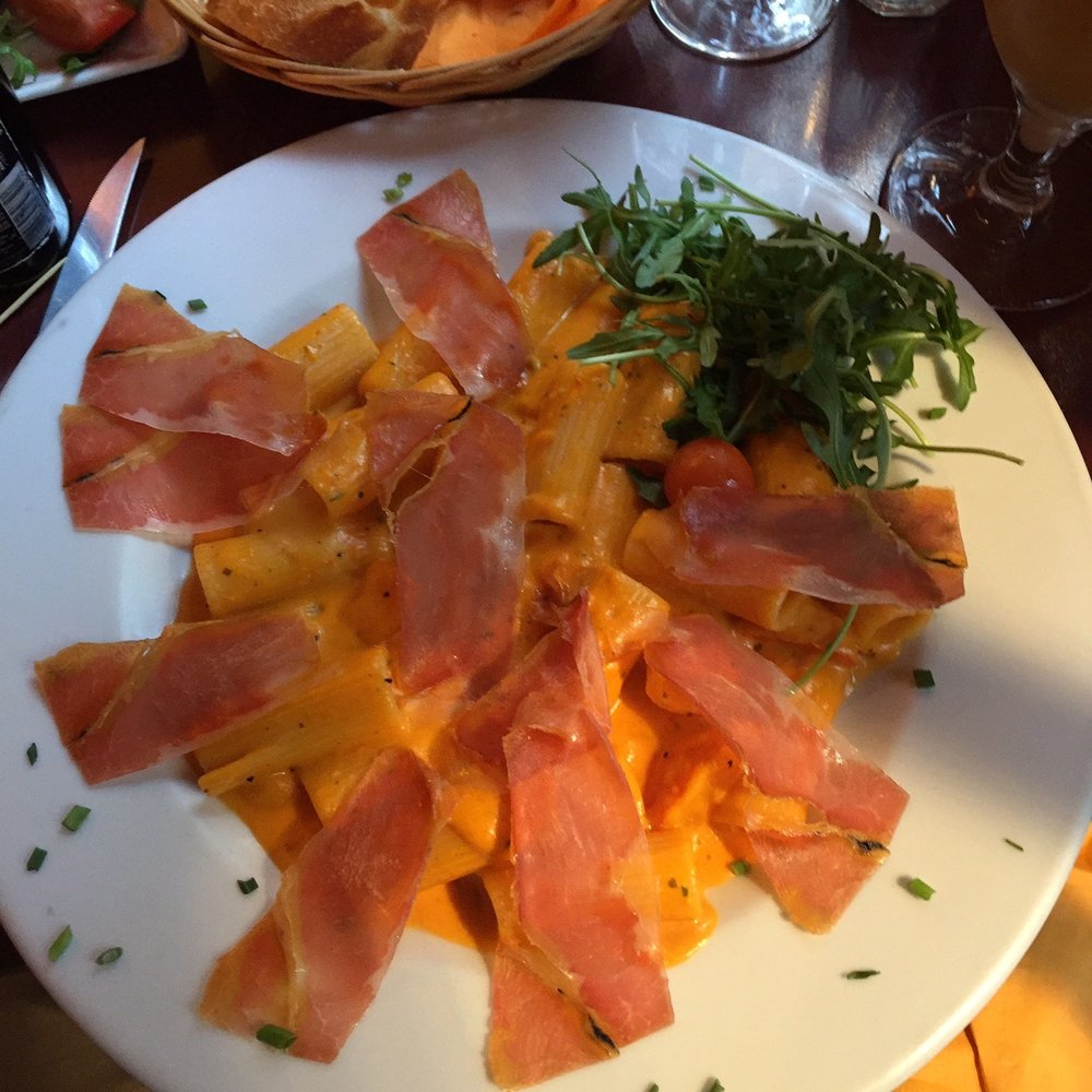 Al Caratello - Rigatoni with red cream sauce - yum. - Italian Near Me - Paris, 75 Al Caratello - Rigatoni with red cream sauce - yum. - Italian Near Me - Paris, 75