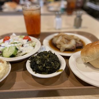 K&W Cafeteria - Roast beef w/onions, tossed salad, mashed potatoes and gravy, collard greens, sweet tea and a roll - American Near Me - Burlington, North Carolina K&W Cafeteria - Roast beef w/onions, tossed salad, mashed potatoes and gravy, collard greens, sweet tea and a roll - American Near Me - Burlington, North Carolina