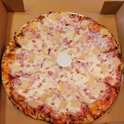 Fair View Corners - 14" ham, pineapple