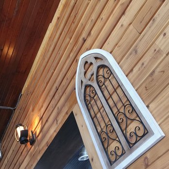 Farmer Franks - Decor - Breakfast & Brunch Near Me - Detroit, Michigan