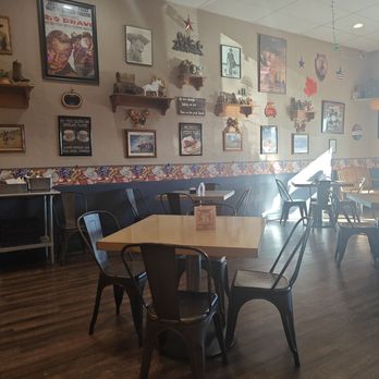 The Wagon Wheel Diner - Pic of decor - Diners Near Me - St. George, Utah The Wagon Wheel Diner - Pic of decor - Diners Near Me - St. George, Utah