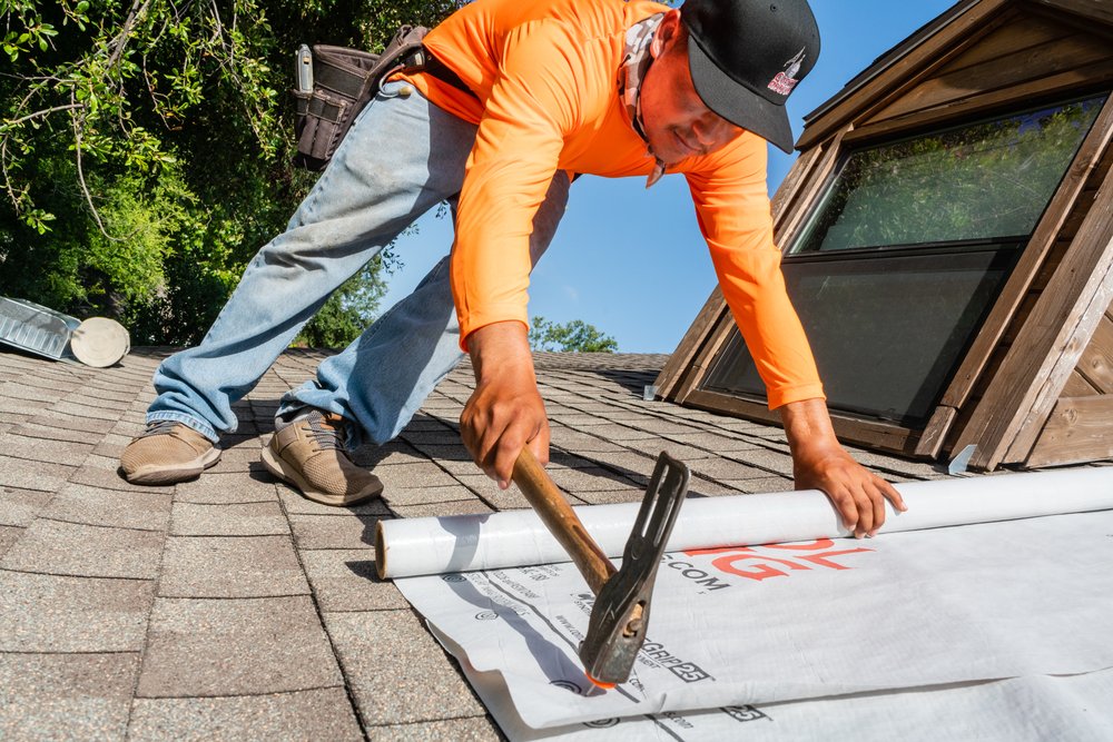 Slide of Capitol Roofing & Services