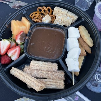 Windmill Creek Vineyard & Winery - Dessert fondue - Wineries Near Me - Berlin, Maryland Windmill Creek Vineyard & Winery - Dessert fondue - Wineries Near Me - Berlin, Maryland