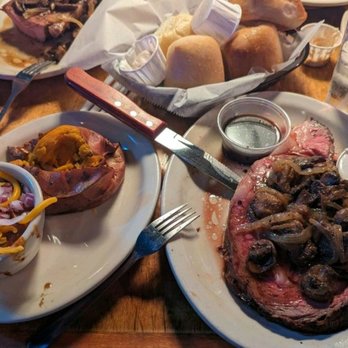 Texas Roadhouse - Steakhouses Near Me - Port Arthur, Texas