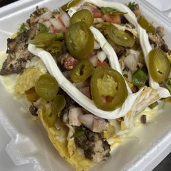 K&J’s Paradise Grill - Jerk nachos