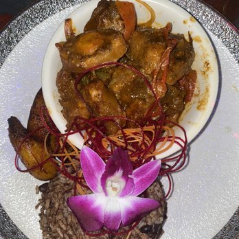Mamajuana Cafe - Tough oxtails :/ - Dance Clubs Near Me - Woodbridge Township, New Jersey