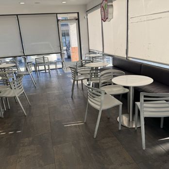Yogurtland - Seating area - Ice Cream & Frozen Yogurt Near Me - Azusa, California Yogurtland - Seating area - Ice Cream & Frozen Yogurt Near Me - Azusa, California