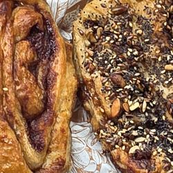 Nur Hier - Franzbrötchen und Körner-Franzbrötchen