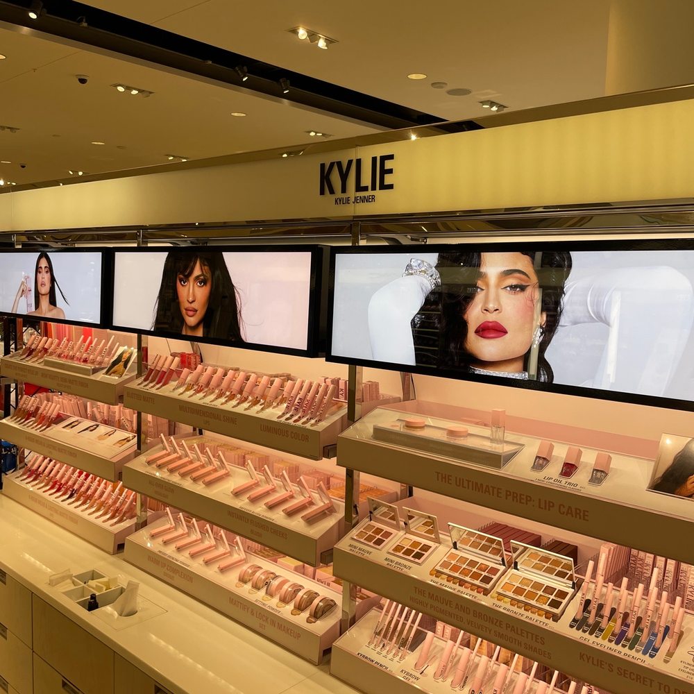 Nordstrom Del Amo Fashion Center - Makeup - Department Stores Near Me - Torrance, California