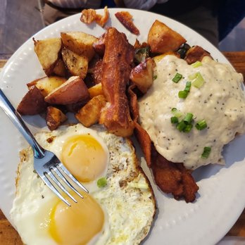 The Rivers And Rails Tavern - Eggs - Tacos Near Me - Sylva, North Carolina