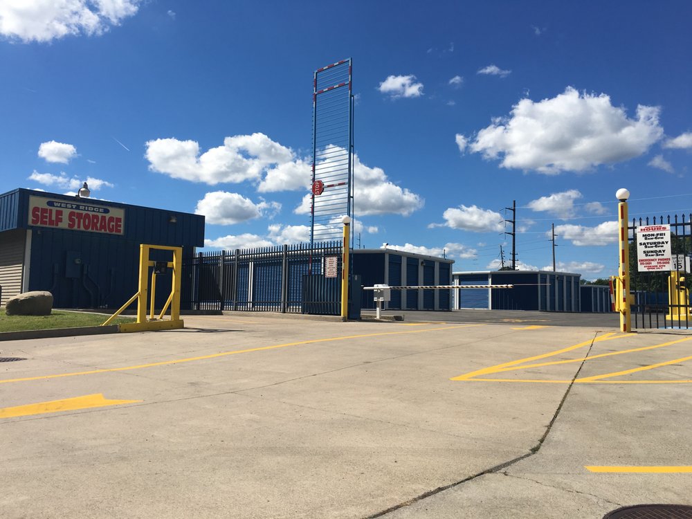 WEST RIDGE SELF STORAGE Updated August 2024 13 Photos 151 Bernice