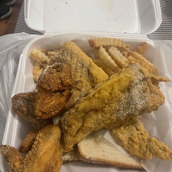 Lemon Pepper - Mullet, Wings, and Fries - Chicken Wings Near Me - Tallahassee, Florida Lemon Pepper - Mullet, Wings, and Fries - Chicken Wings Near Me - Tallahassee, Florida
