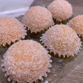 Hui Lau Shan - Mango mochi - Desserts Near Me - Milpitas, California