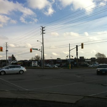 Eagle Mini Mart - a view of a parking lot - Convenience Stores Near Me - Cambridge, Ontario