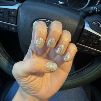 SQ Nails Spa - Gold gel polish manicure - Nail Salons Near Me - San Antonio, Texas