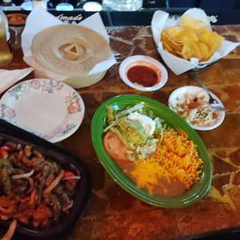 Azteca Mexican Restaurant - My after work experience at azteca Mexican restaurant here off of Woodlawn and Charlotte North Carolina  Come here and get you some - Mexican Near Me - Matthews, North Carolina