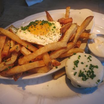 Au Cheval - Fries with Mornay - Bars Near Me - Chicago, Illinois